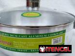 Olla de aluminio con tapa