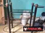 Mueble de televisor y mesitas de noche