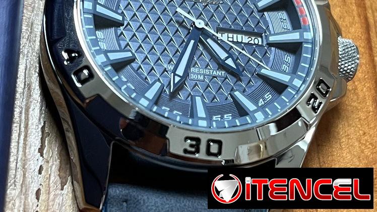 Reloj poedagar, esfera y pulsera azul navy , manilla de cuero. Calendario. Ideal para eventos formales y casuales.