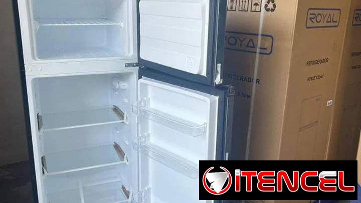 Refrigerador 8.5 pies marca Royal Precio $380 USD mensajeria Incluida