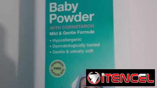 CUIDA LA PIEL DE TU BEBÉ CON EL BABY POWDER DE CVS HEALTH, FORMULA SUAVE CON ALOE VERA Y VITAMINA E