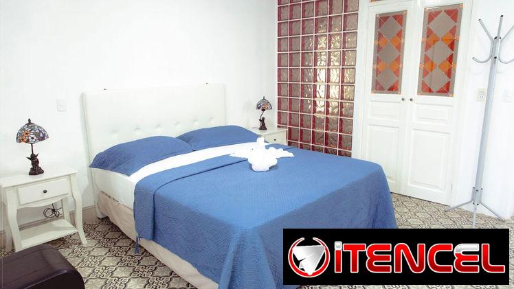 Hostal en Vedado cerca del Malecón y Fábrica de Arte – Habitaciones desde 30 USD – Aire acondicionado