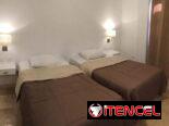 SE RENTAN HABITACIONES EN HOSTAL CERCA DEL HABANA LIBRE. 53880216