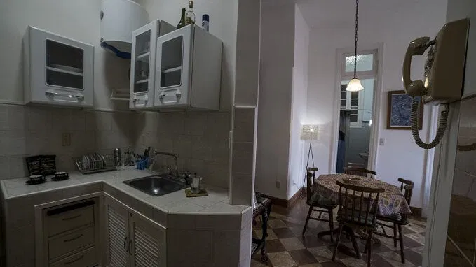 Venta apartamento de 2 habitaciones en Centro Habana