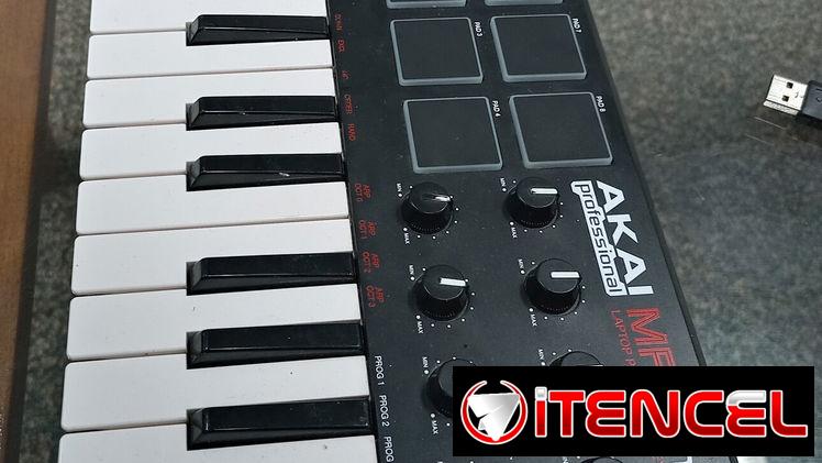 🎹 AKAI MPK Mini Professional 🎶