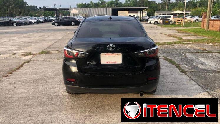 Vendo Toyota Yaris 2019 y envío a Cuba