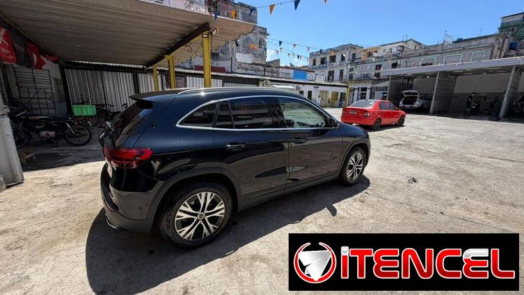 MERCEDES-BENZ GLA 200 (2024) | Luxury Edition