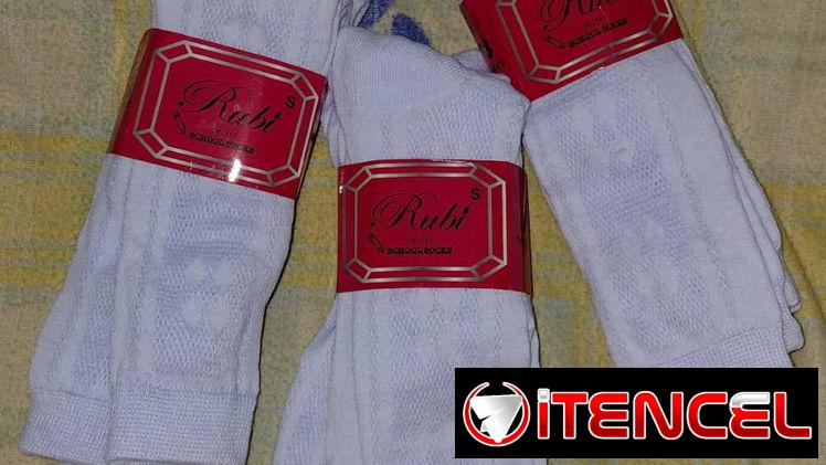 🧦MEDIAS BLANCAS ESCOLARES TALLA S  * CADA PAR 350 CUP * LOS 3 PARES 1000 CUP