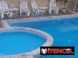 SE RENTA CASA DE 4 HABITACIONES A 5 CUADRAS DE LA PLAYA DE GUANABO. CON PISCINA.54026428