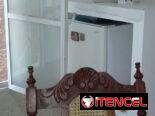 Se renta apto independiente de una habitación en bajos en el vedado. 54026428