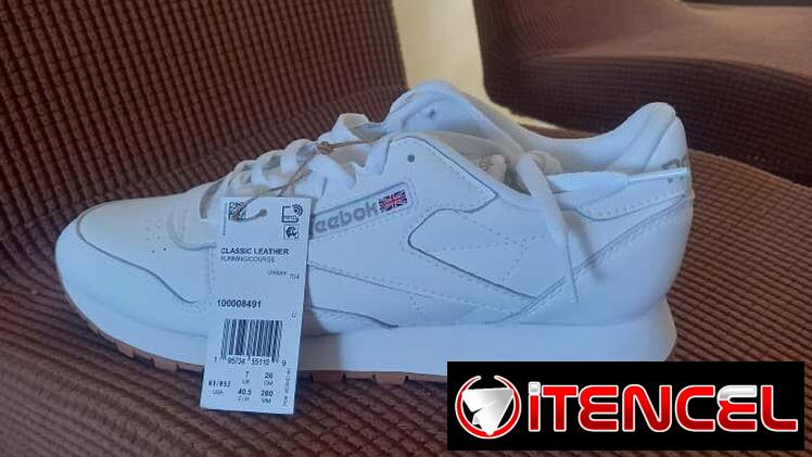 Tenis Rebook #40.5 nuevos originales traidos de españa