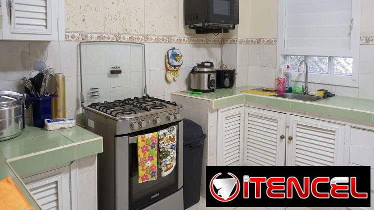 EXCELENTE CASA DE RENTA EN PLAYA, RESPALDO ENERGETICO POTENTE, TODAS LAS PRESTACIONES