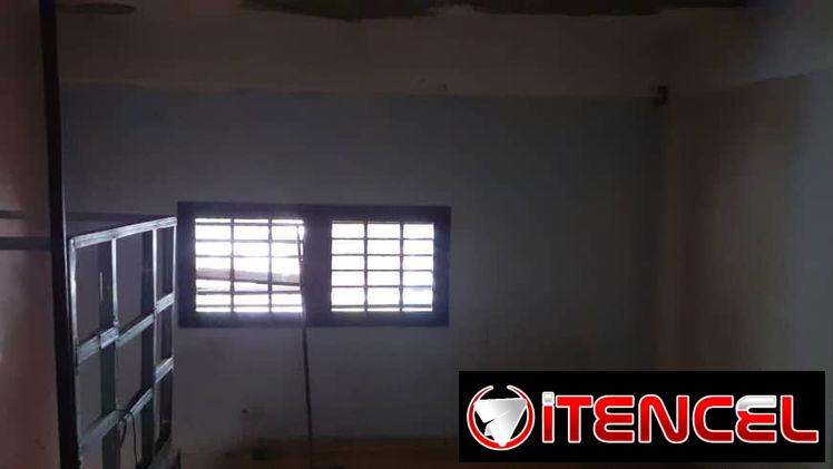 SE VENDE CASA EN LUYANO