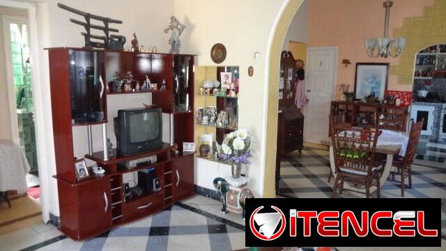 Casa en playa de 2 plantas REBAJADA A 180 MIL USD