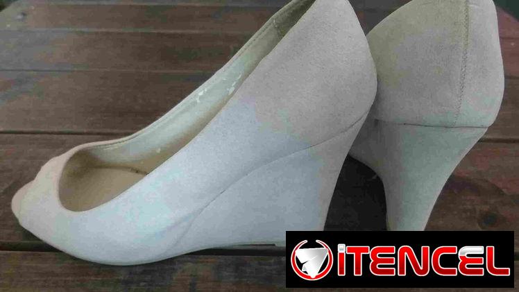Zapatos de Vestir Color Beige marca FootCat. No: 36. De uso