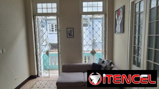 Venta APTO 23 Y 16 VEDADO BALCÓN NO A LA CALLE 1ER PISO 2/4. 53356139