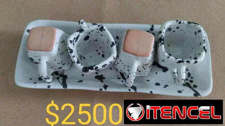 Juegos de 4 Tazas de café a.  $2500