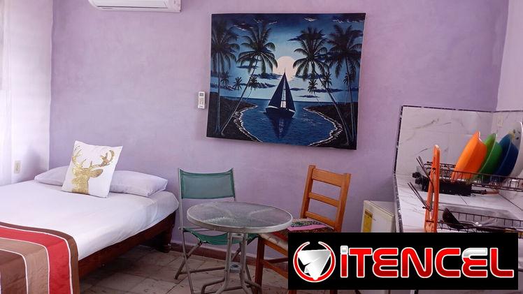 ES HABITACIÓN PRIVADA EN LA TERRAZA DE MI CASA.