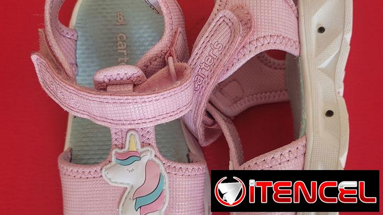 Sandalias con luz para niña