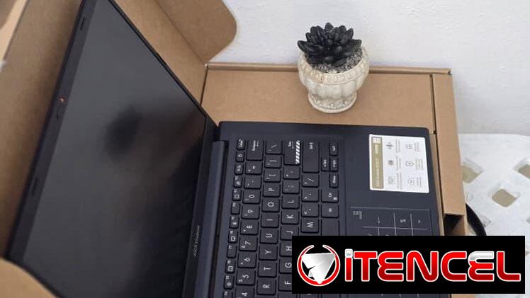 350USD Laptop Asus nueva en caja