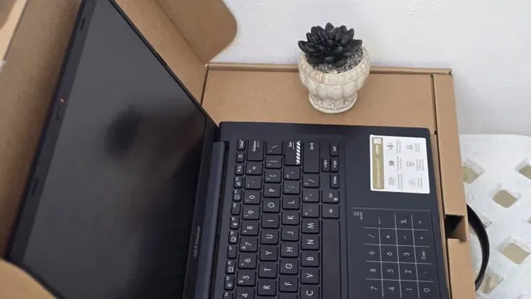 350usd Laptop Asus nueva en caja