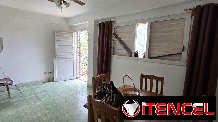 Apartamento de 2/4, Playa (P-235)