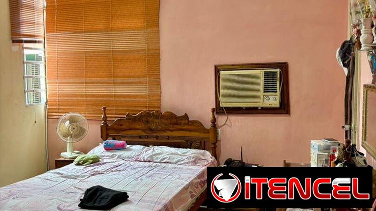 Biplanta de 3 cuartos y 3 baños en Santo Suárez !!!