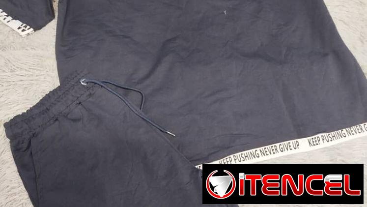 CONJUNTO DE HOMBRE OVERSIZE 4 PUERTAS.  25. USD