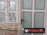 Marqueteria de aluminio y cristal