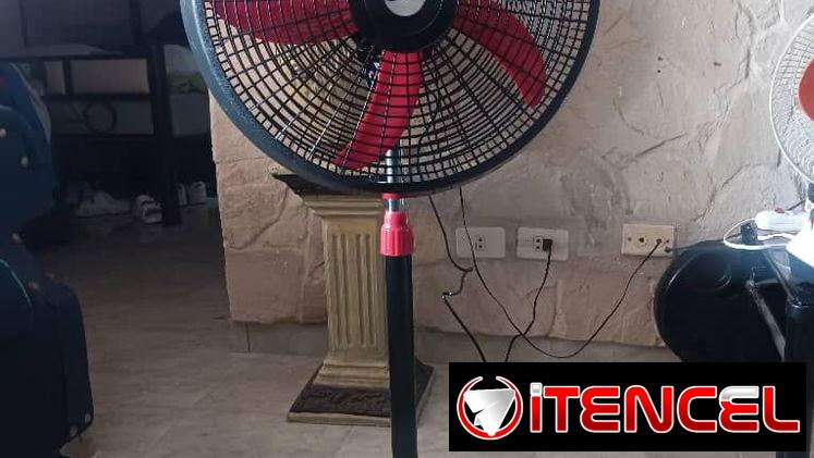 Ventilador de Pedestal marca Royal