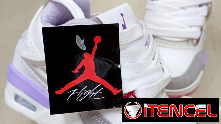 Tenis de niñas RETRO 4 BLANCOS DETALLES EN ROSA Y LILA💕💜