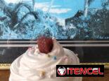 Panquecitos 🧁de vainilla rellenos de guayaba o fanguito según su preferencia.