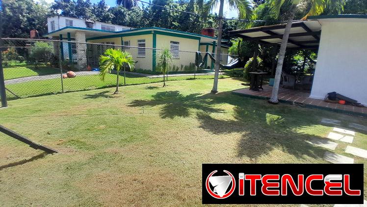 servicios de Jardinería y Limpieza de exteriores ( trabajamos en la mayoría de los Municipios )