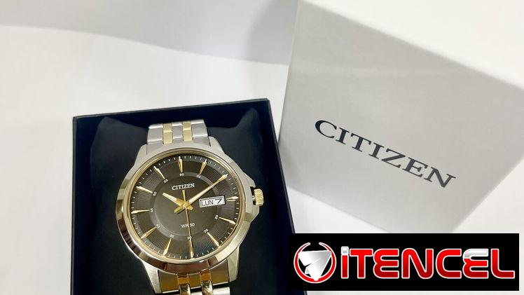 Reloj Citizen Doble Tono Negro y Dorado de Cuarzo