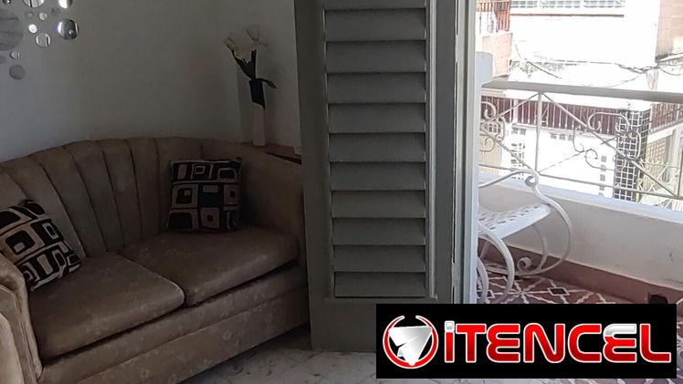 Renta lineal , Jovellar, apto 1er piso, balcón a la calle, para 1 o 2 personas,con 1 habit climatizada