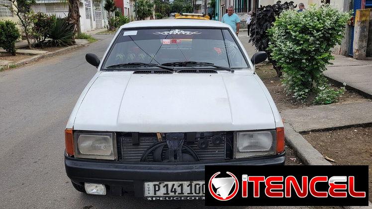Vendo AleVendo Aleco con motor de petroleo xud9 y caja original en 8500 soy de la Habana Cerro detalles al Wasap 5354646
