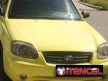 Vendo Hyundai accent 2005, gasolina. Recién pintado y chapisteado, buen A/C. 12000$