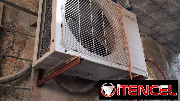 Servicio profesional (SPLIT) ❄️🥶Montaje,desmontaje,mantenimiento,recarga de gas y arreglos menores de 52966031