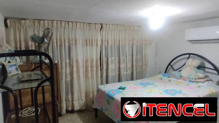 Apto en bajos recién remodelado cerca de 20 y 17 en el Vedado !!!