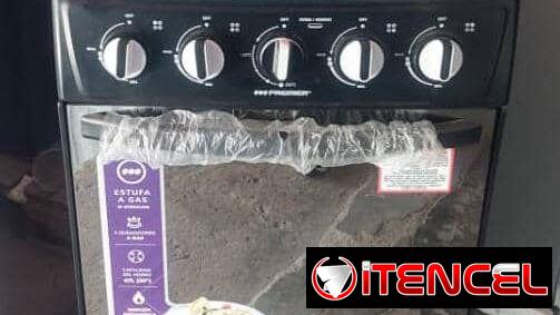Cocina premier frente espejo con horno 4 quemadores