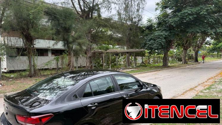 Vendo un negocio kia río, 2019 con 130,000 millas