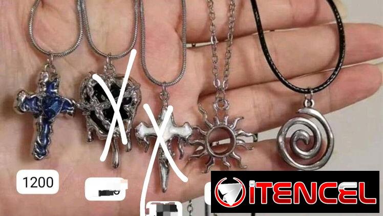 Cadenas y collares con su adorno