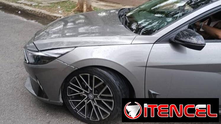 ❤️ HIUNDAY ELANTRA 2022 0DETALLE DE CHAPISTERIA Y PINTURA TODO LE TRABAJA AL 100% ❤️