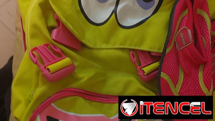 Mochila + zapatillas para mar