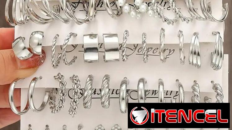 Aretes plateados y dorados