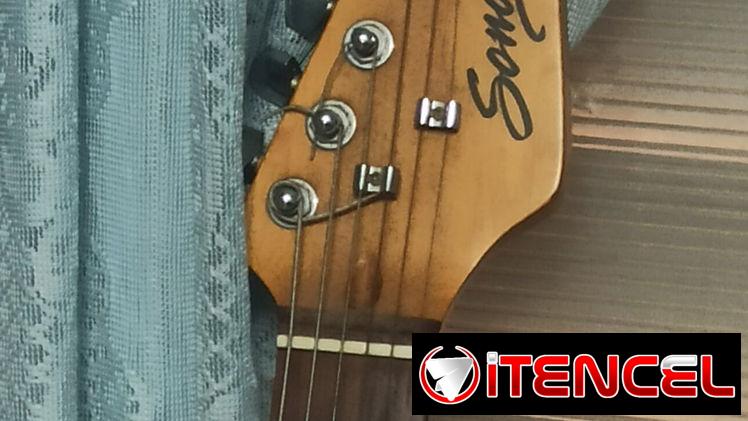 Guitarra electrica modelo Strat