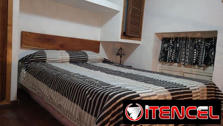 SE RENTA APTO PRIVADO EN EL VEDADO PARA ESTANCIAS LARGAS. 54026428