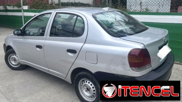 Vendo Toyota Yaris 2003-05