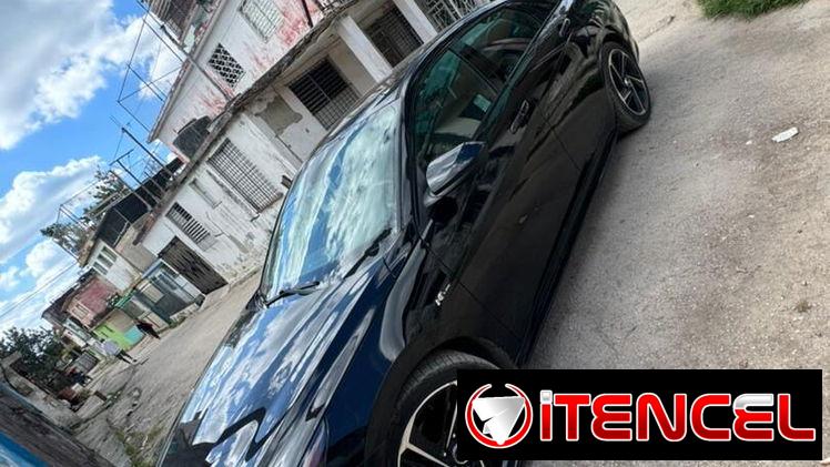 Vendo o negocio, Hyundai Elantra, 2022 GT line mecánico, caja 6