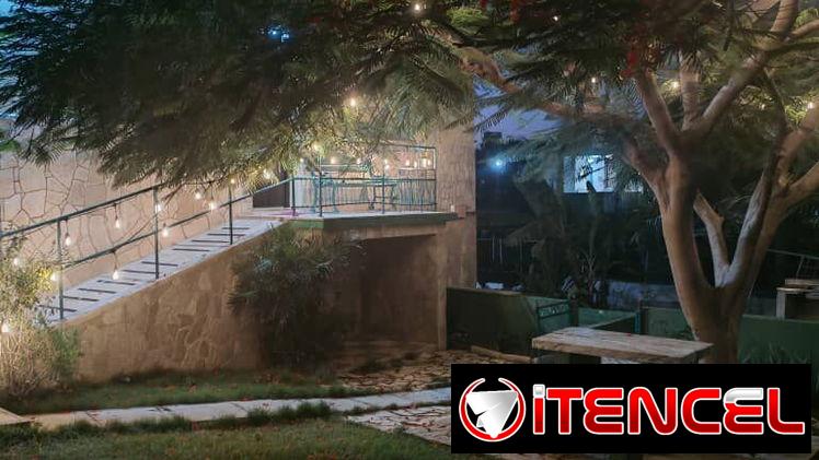 Se renta casa en Guanabo a partir de 2 habitaciones, todas climatizadas y espacio para varios autos.